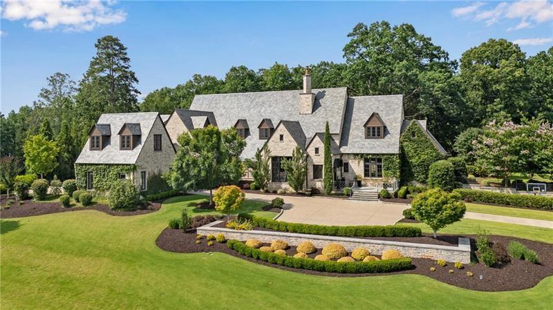 560 Lost River Bend, Milton, GA